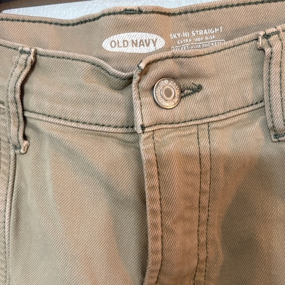 Old Navy Women's High Rise Jeans in Khaki - Picture 3 of 10